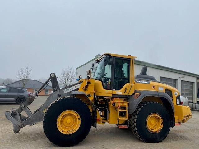 Volvo L 120 H MIETE / RENTAL (12000892) - Carregadeira de rodas: foto 2 Volvo L 120 H MIETE / RENTAL (12000892) - Carregadeira de rodas: foto 2