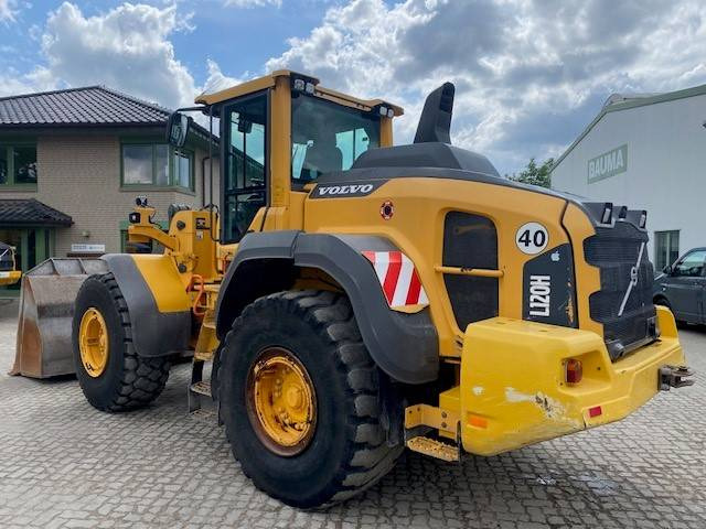Volvo L 120 H MIETE / RENTAL (12001931) - Carregadeira de rodas: foto 2 Volvo L 120 H MIETE / RENTAL (12001931) - Carregadeira de rodas: foto 2