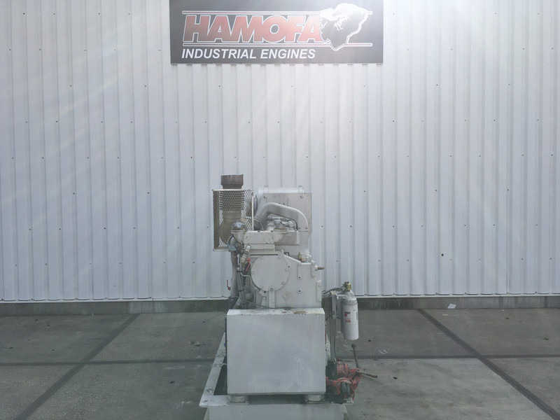 Cummins KT19G GENERATOR 275KVA USED - Gerador elétrico: foto 3 Cummins KT19G GENERATOR 275KVA USED - Gerador elétrico: foto 3
