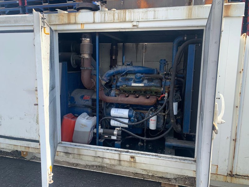 Detroit Diesel AMFORD DETROIT DIESEL 8V92TA GENERATOR 450 KVA USED - Gerador elétrico: foto 3 Detroit Diesel AMFORD DETROIT DIESEL 8V92TA GENERATOR 450 KVA USED - Gerador elétrico: foto 3