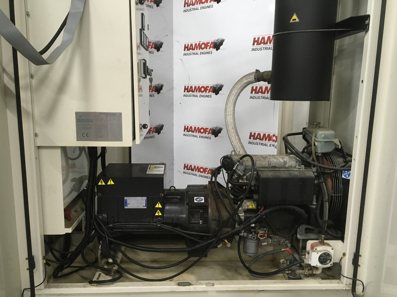 Lombardini LDW1204/B2 GENERATOR 16 KVA USED - Gerador elétrico: foto 2 Lombardini LDW1204/B2 GENERATOR 16 KVA USED - Gerador elétrico: foto 2