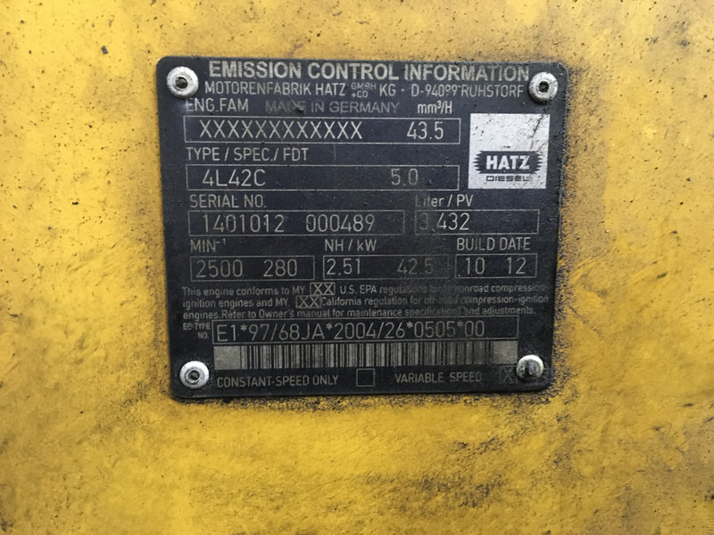 Hatz 4L42C FOR PARTS - Máquina de construção: foto 5 Hatz 4L42C FOR PARTS - Máquina de construção: foto 5