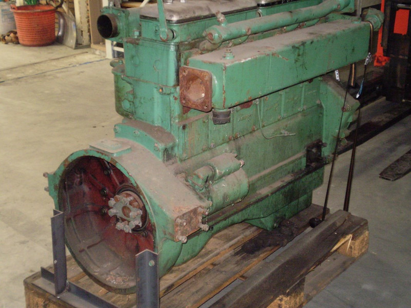 Mitsubishi 6DB10 FOR PARTS - Máquina de construção: foto 2 Mitsubishi 6DB10 FOR PARTS - Máquina de construção: foto 2