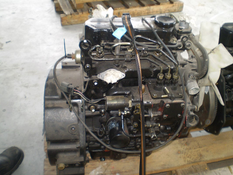 Mitsubishi S3 L2 FOR PARTS - Máquina de construção: foto 3 Mitsubishi S3 L2 FOR PARTS - Máquina de construção: foto 3