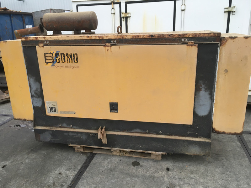 Perkins T6.354.4 GENERATOR 87 KVA USED - Gerador elétrico: foto 1 Perkins T6.354.4 GENERATOR 87 KVA USED - Gerador elétrico: foto 1
