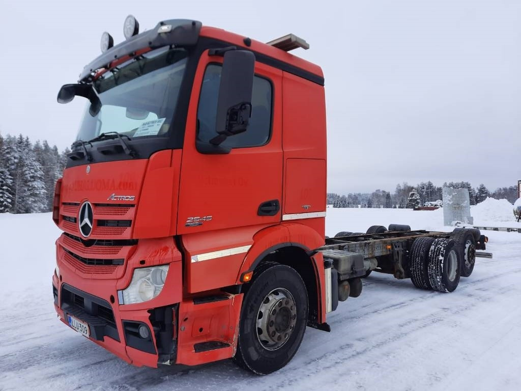 Mercedes-Benz Actros 2545 - Caminhão chassi: foto 1 Mercedes-Benz Actros 2545 - Caminhão chassi: foto 1
