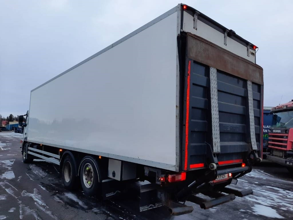 Volvo FM 9 300 - Caminhão furgão: foto 3 Volvo FM 9 300 - Caminhão furgão: foto 3