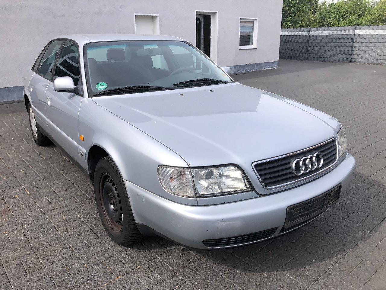 Audi A6 C4 1.8 Auto - Sedã: foto 3 Audi A6 C4 1.8 Auto - Sedã: foto 3