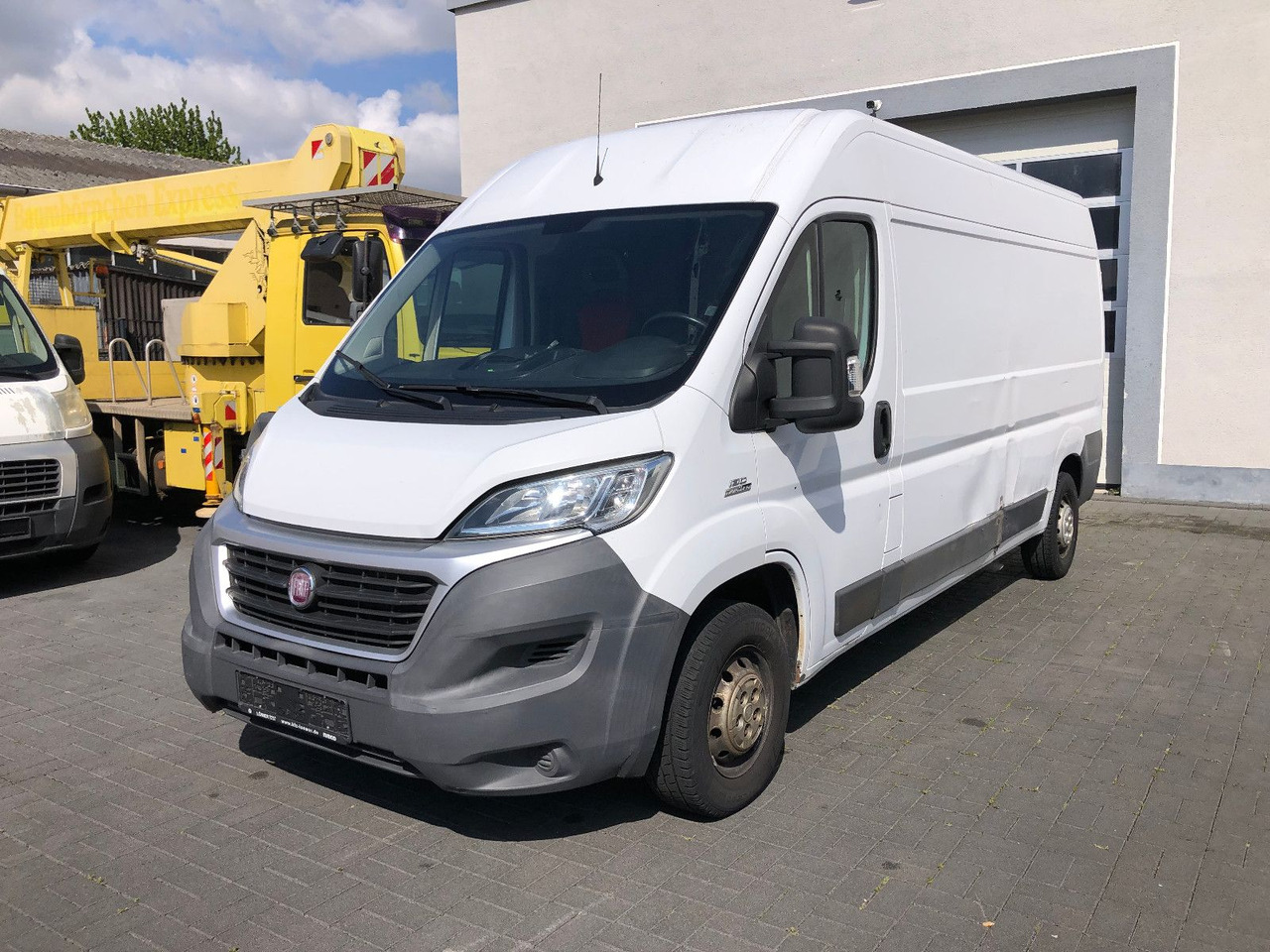 Fiat Ducato 2,3 JTD, 35 130 L4H2 RS: 4035 mm - Furgão: foto 1 Fiat Ducato 2,3 JTD, 35 130 L4H2 RS: 4035 mm - Furgão: foto 1