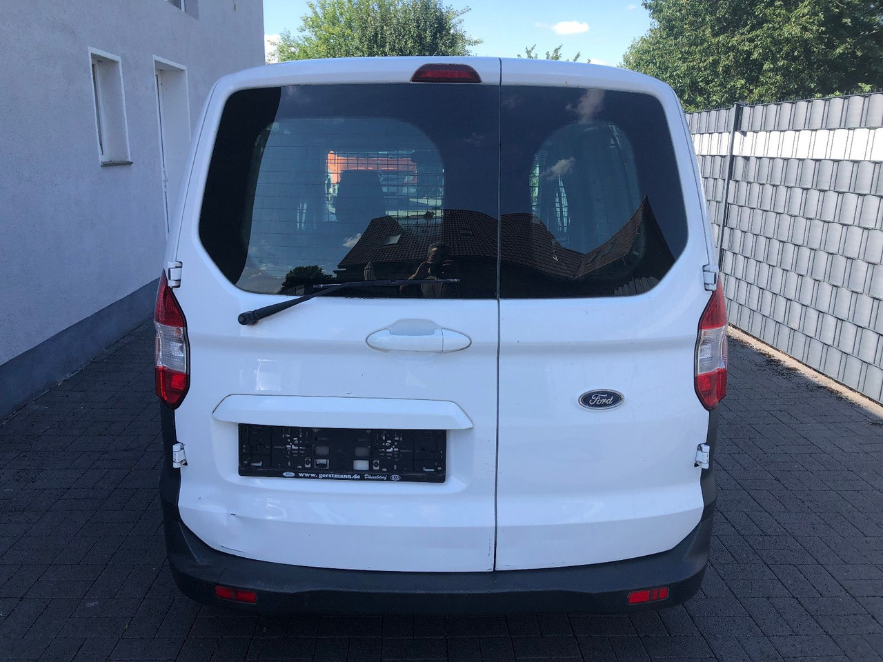 Ford Transit Courier 1.6 TDCi Trend - Furgão compacto: foto 5 Ford Transit Courier 1.6 TDCi Trend - Furgão compacto: foto 5