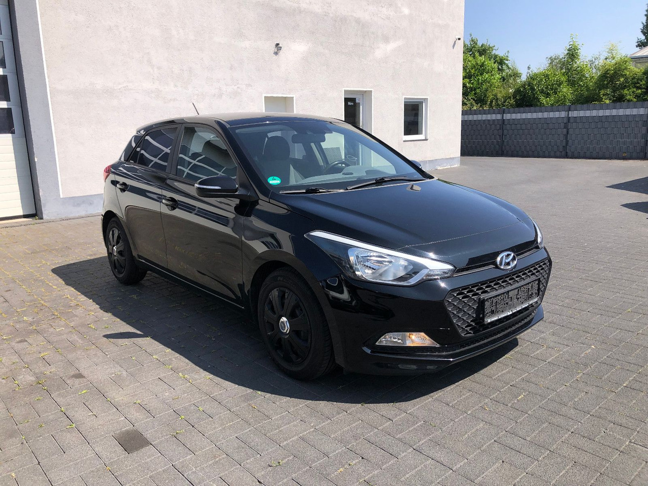 Hyundai i20 1.4 CRDi Trend, Euro 6 - Sedã: foto 1 Hyundai i20 1.4 CRDi Trend, Euro 6 - Sedã: foto 1