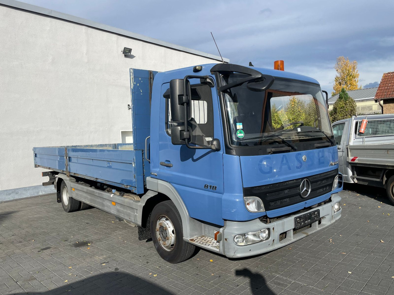 Mercedes-Benz Atego 818 Pritsche Euro 5 - Furgão caixa aberta: foto 1 Mercedes-Benz Atego 818 Pritsche Euro 5 - Furgão caixa aberta: foto 1