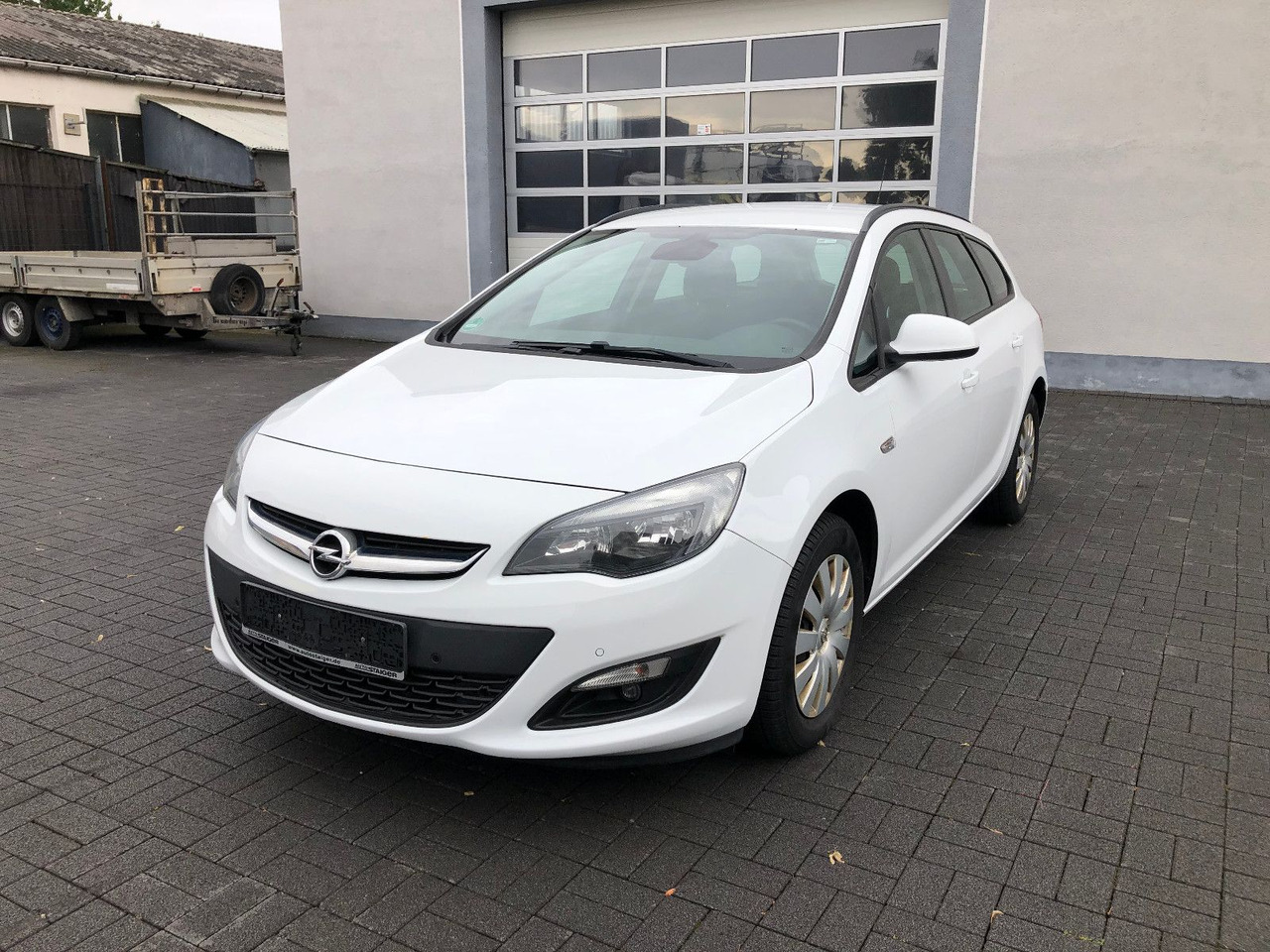 Opel Astra J 1.6 CDTi Sports Tourer Edition - Carro perua: foto 1 Opel Astra J 1.6 CDTi Sports Tourer Edition - Carro perua: foto 1