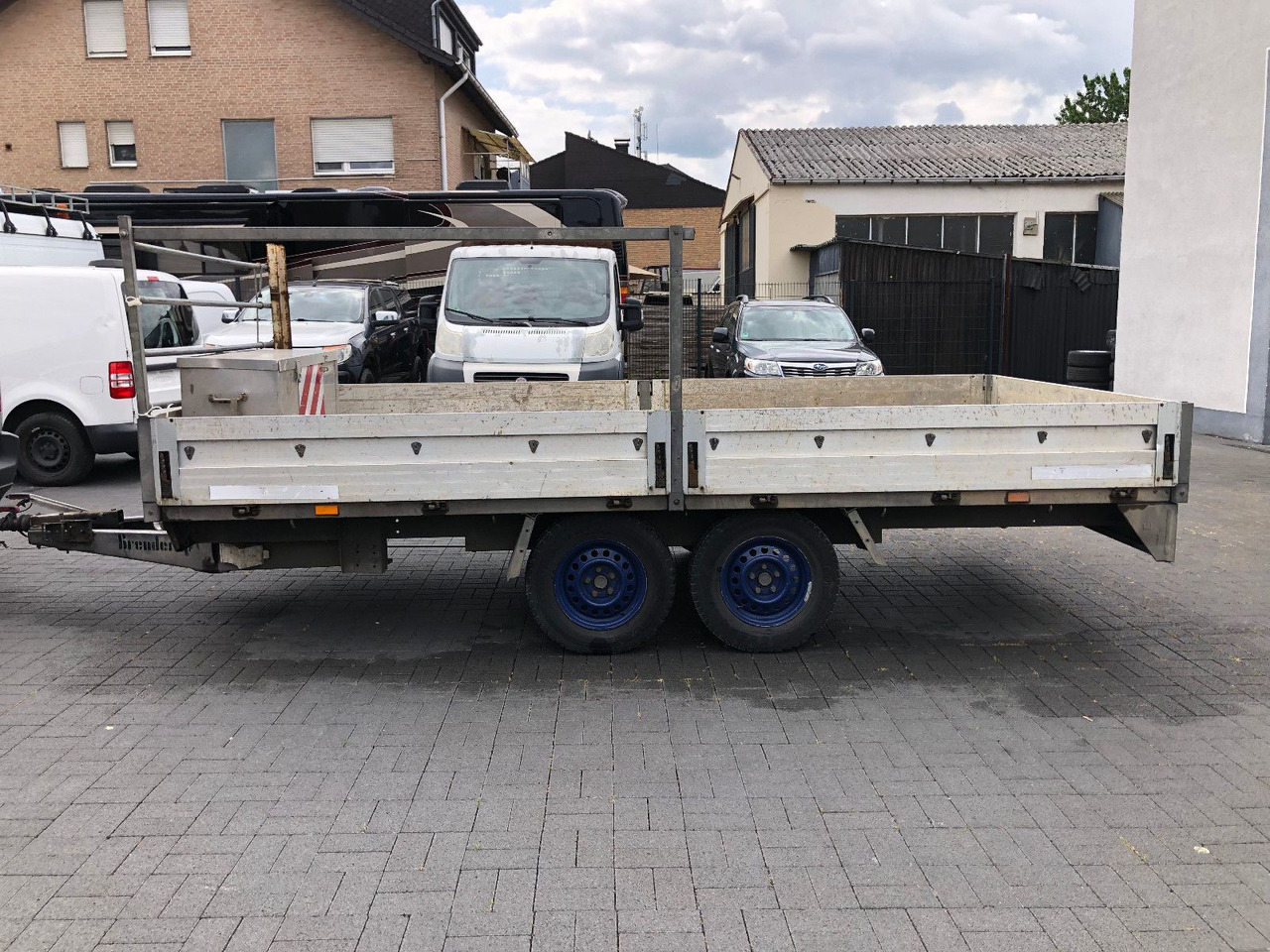THULE D9 - 2500 kg GG, 4,20m. lang - Reboque plataforma/ Caixa aberta: foto 3 THULE D9 - 2500 kg GG, 4,20m. lang - Reboque plataforma/ Caixa aberta: foto 3