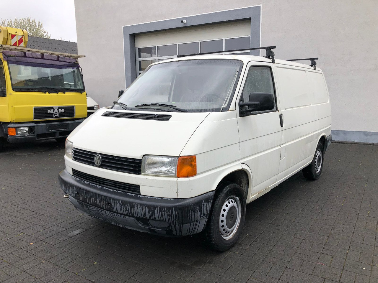 Volkswagen T4 - 1.9 TD - Furgão compacto: foto 1 Volkswagen T4 - 1.9 TD - Furgão compacto: foto 1