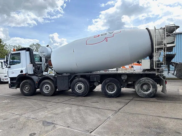 Ginaf X 5250 TS 8x4 15M3 MULDER CONCRETE MIXER (EURO 3 / ZF16 MANUAL GEARBOX / REDUCTION AXLES / AIRCONDITIONING) - Caminhão betoneira: foto 5 Ginaf X 5250 TS 8x4 15M3 MULDER CONCRETE MIXER (EURO 3 / ZF16 MANUAL GEARBOX / REDUCTION AXLES / AIRCONDITIONING) - Caminhão betoneira: foto 5