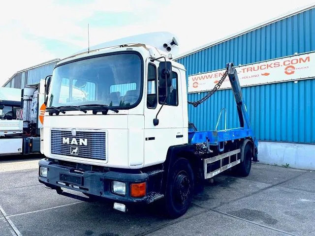 MAN F 18.232 (6 CILINDER) M90 WITH TELESCOPIC CONTAINER SYSTEM (8 GEARS MANUAL GEARBOX / EURO 1 (MECHANICAL PUMP AND INJECTORS)) - Caminhão multibenne: foto 1 MAN F 18.232 (6 CILINDER) M90 WITH TELESCOPIC CONTAINER SYSTEM (8 GEARS MANUAL GEARBOX / EURO 1 (MECHANICAL PUMP AND INJECTORS)) - Caminhão multibenne: foto 1