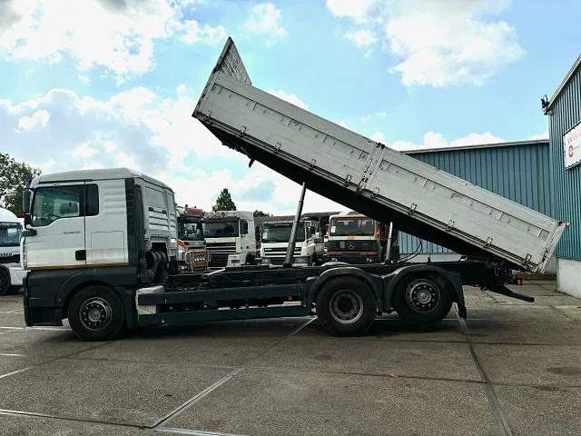 MAN TGA 26.410 XL 6x2 KIPPER (6-CILINDER HEADS) (ZF16 MANUAL GEARBOX / LIFT-AXLE / HYDRAULIC KIT / AIRCONDITIONING) - Caminhão basculante: foto 5 MAN TGA 26.410 XL 6x2 KIPPER (6-CILINDER HEADS) (ZF16 MANUAL GEARBOX / LIFT-AXLE / HYDRAULIC KIT / AIRCONDITIONING) - Caminhão basculante: foto 5