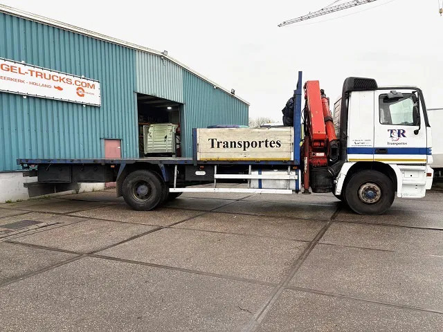 Mercedes-Benz Actros 2031 K WITH PALFINGER PK1101 CRANE (MANUAL GEARBOX / FULL STEEL SUSPENSION / REDUCTION AXLE / REMOTE CONTROL) - Caminhão grua: foto 4 Mercedes-Benz Actros 2031 K WITH PALFINGER PK1101 CRANE (MANUAL GEARBOX / FULL STEEL SUSPENSION / REDUCTION AXLE / REMOTE CONTROL) - Caminhão grua: foto 4