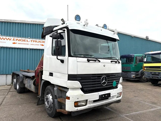 Mercedes-Benz Actros 2540 L 6x2 MP1 WITH V-CRANE & HOOK-ARM SYSTEM (EPS WITH CLUTCH (3 PEDALS) / REDUCTION AXLE / STEEL-/AIR SUSPENSION / P.T. - Caminhão polibenne, Caminhão grua: foto 2 Mercedes-Benz Actros 2540 L 6x2 MP1 WITH V-CRANE & HOOK-ARM SYSTEM (EPS WITH CLUTCH (3 PEDALS) / REDUCTION AXLE / STEEL-/AIR SUSPENSION / P.T. - Caminhão polibenne, Caminhão grua: foto 2