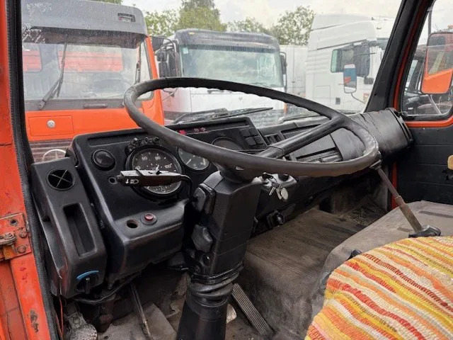 Camião de caixa aberta/ Plataforma Mercedes-Benz LK 1213K (6-CILINDER) FULL STEEL CHASSIS WITH OPEN BOX (MANUAL GEARBOX / FULL STEEL SUSPENSION): foto 9