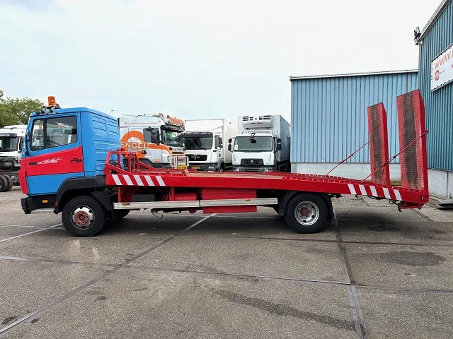 Mercedes-Benz LK 814 RECOVERY TRUCK / CAR-MACHINE TRANSPORTER (6-CILINDER / MANUAL GEARBOX / FULL STEEL SUSPENSION / WINCH / HYDRAULIC RAMPS) - Caminhão transporte de veículos: foto 5 Mercedes-Benz LK 814 RECOVERY TRUCK / CAR-MACHINE TRANSPORTER (6-CILINDER / MANUAL GEARBOX / FULL STEEL SUSPENSION / WINCH / HYDRAULIC RAMPS) - Caminhão transporte de veículos: foto 5