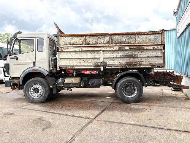 Mercedes-Benz SK 1838 K V8 4x2 FULL STEEL KIPPER (ZF16 MANUAL GEARBOX / FULL STEEL SUSPENSION / REDUCTION AXLE / P.T.O.) - Caminhão basculante: foto 4 Mercedes-Benz SK 1838 K V8 4x2 FULL STEEL KIPPER (ZF16 MANUAL GEARBOX / FULL STEEL SUSPENSION / REDUCTION AXLE / P.T.O.) - Caminhão basculante: foto 4