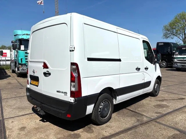 Opel Movano T3300 2.4CDTI L1H1 (EURO 6 / 6 GEARS MANUAL GEARBOX / AIRCONDITIONING / APPLE CARPLAY / REAR VIEW CAMERA / ETC) - Furgão compacto: foto 3 Opel Movano T3300 2.4CDTI L1H1 (EURO 6 / 6 GEARS MANUAL GEARBOX / AIRCONDITIONING / APPLE CARPLAY / REAR VIEW CAMERA / ETC) - Furgão compacto: foto 3