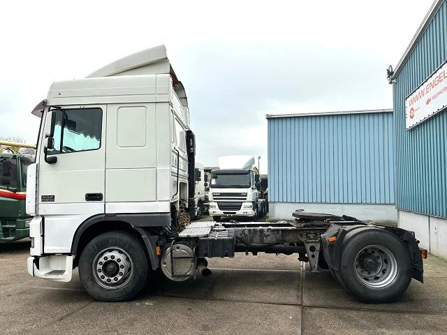 DAF 95.380 XF SPACECAB (EURO 2 (MECHANICAL PUMP & INJECTORS) / ZF16 MANUAL GEARBOX / AIRCONDITIONING) - Tractor: foto 5 DAF 95.380 XF SPACECAB (EURO 2 (MECHANICAL PUMP & INJECTORS) / ZF16 MANUAL GEARBOX / AIRCONDITIONING) - Tractor: foto 5
