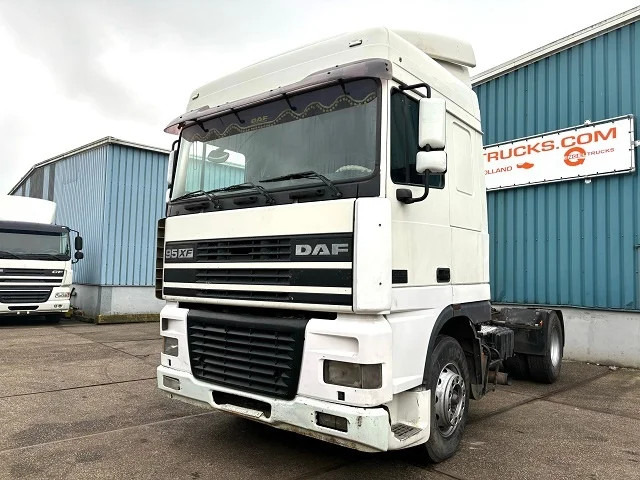 DAF 95.380 XF SPACECAB (EURO 2 (MECHANICAL PUMP & INJECTORS) / ZF16 MANUAL GEARBOX / AIRCONDITIONING) - Tractor: foto 1 DAF 95.380 XF SPACECAB (EURO 2 (MECHANICAL PUMP & INJECTORS) / ZF16 MANUAL GEARBOX / AIRCONDITIONING) - Tractor: foto 1