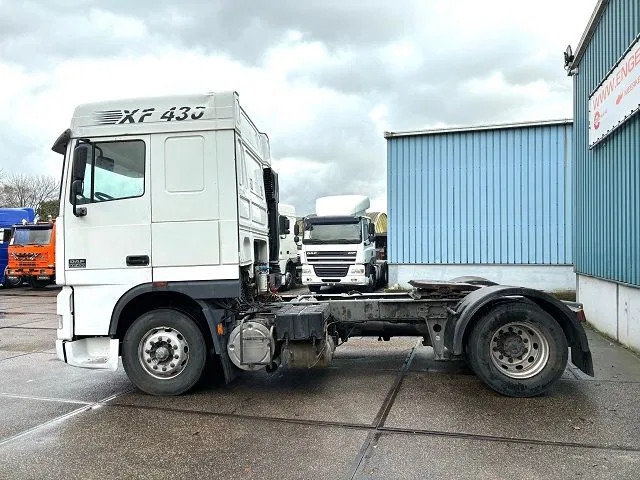 DAF 95.430 XF SPACECAB (EURO 3 / ZF16 MANUAL GEARBOX / ZF-INTARDER / AIRCONDITIONING) - Tractor: foto 5 DAF 95.430 XF SPACECAB (EURO 3 / ZF16 MANUAL GEARBOX / ZF-INTARDER / AIRCONDITIONING) - Tractor: foto 5