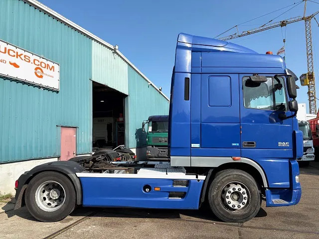 DAF XF 105.460 ATE SPACECAB (ZF16 MANUAL GEARBOX / HYDRAULIC KIT / P.T.O. / ADR-VLG / FULL SPOILERSET / FRIDGE) - Tractor: foto 4 DAF XF 105.460 ATE SPACECAB (ZF16 MANUAL GEARBOX / HYDRAULIC KIT / P.T.O. / ADR-VLG / FULL SPOILERSET / FRIDGE) - Tractor: foto 4