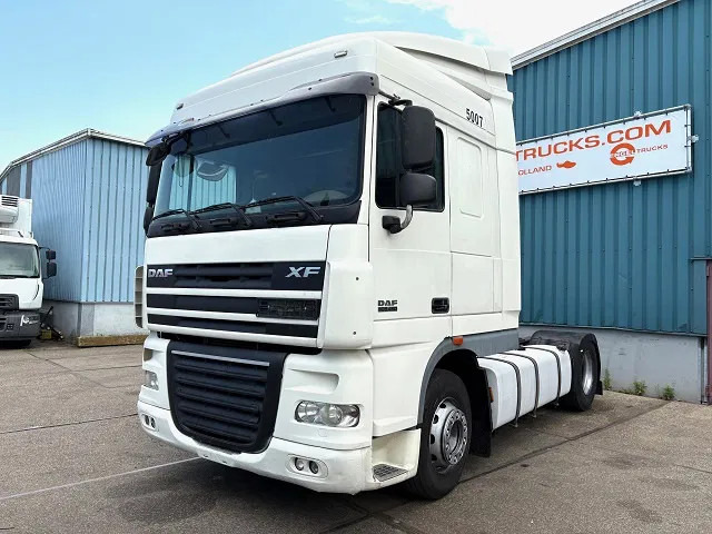 DAF XF 105.460 SPACECAB (2 IDENTICAL UNITS AVAILBLE) (ZF16 MANUAL GEARBOX / MX-BRAKE / 870+430 LITER TANK / FRIDGE / AIRCONDITIONING - Tractor: foto 1 DAF XF 105.460 SPACECAB (2 IDENTICAL UNITS AVAILBLE) (ZF16 MANUAL GEARBOX / MX-BRAKE / 870+430 LITER TANK / FRIDGE / AIRCONDITIONING - Tractor: foto 1