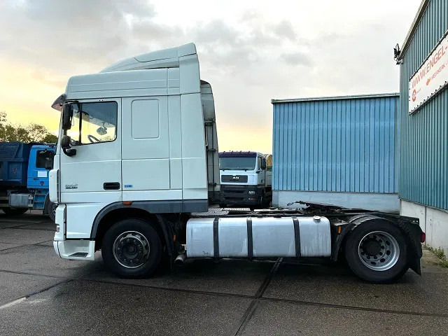 DAF XF 105.460 SPACECAB (ZF MANUAL GEARBOX / MX-BRAKE / 870+430 LITER TANK / EURO 5 EEV / AIRCONDITIONING / FRIDGE) - Tractor: foto 5 DAF XF 105.460 SPACECAB (ZF MANUAL GEARBOX / MX-BRAKE / 870+430 LITER TANK / EURO 5 EEV / AIRCONDITIONING / FRIDGE) - Tractor: foto 5