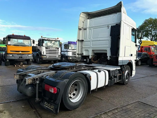 DAF XF 105.460 SPACECAB (ZF MANUAL GEARBOX / MX-BRAKE / 870+430 LITER TANK / EURO 5 EEV / AIRCONDITIONING / FRIDGE) - Tractor: foto 3 DAF XF 105.460 SPACECAB (ZF MANUAL GEARBOX / MX-BRAKE / 870+430 LITER TANK / EURO 5 EEV / AIRCONDITIONING / FRIDGE) - Tractor: foto 3