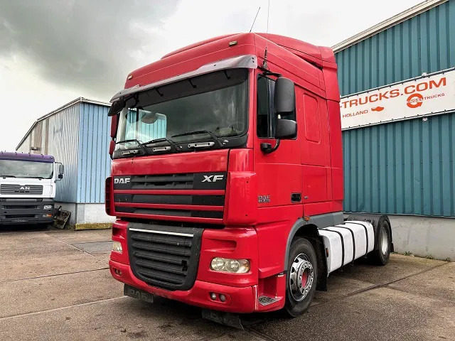 DAF XF 105.460 SPACECAB (ZF16 MANUAL GEARBOX / MX-BRAKE / 870+430 LITER TANK / AIRCONDITIONING / FRIDGE) - Tractor: foto 1 DAF XF 105.460 SPACECAB (ZF16 MANUAL GEARBOX / MX-BRAKE / 870+430 LITER TANK / AIRCONDITIONING / FRIDGE) - Tractor: foto 1