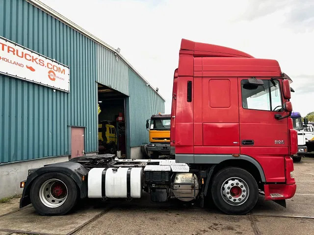 DAF XF 105.460 SPACECAB (ZF16 MANUAL GEARBOX / MX-BRAKE / 870+430 LITER TANK / AIRCONDITIONING / FRIDGE) - Tractor: foto 4 DAF XF 105.460 SPACECAB (ZF16 MANUAL GEARBOX / MX-BRAKE / 870+430 LITER TANK / AIRCONDITIONING / FRIDGE) - Tractor: foto 4