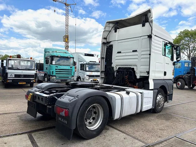 MAN TGX 18.440 BLS XLX (ZF16 MANUAL GEARBOX / 2x DIESELTANK / AIRCONDITIONING / ELECTRICAL MAINSWITCH / FRIDGE / EURO 6) - Tractor: foto 3 MAN TGX 18.440 BLS XLX (ZF16 MANUAL GEARBOX / 2x DIESELTANK / AIRCONDITIONING / ELECTRICAL MAINSWITCH / FRIDGE / EURO 6) - Tractor: foto 3