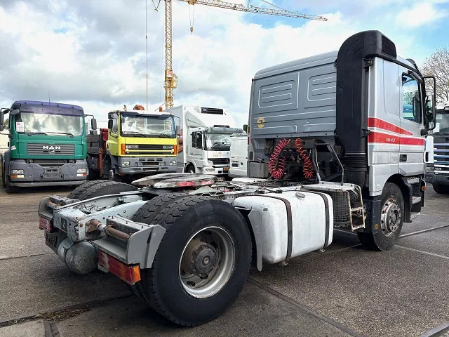 Mercedes-Benz Actros 1843 LS SLEEPERCAB (MP1) (ZF16 MANUAL GEARBOX / REDUCTION AXLE / AIRCONDITIONING / ETC.) - Tractor: foto 3 Mercedes-Benz Actros 1843 LS SLEEPERCAB (MP1) (ZF16 MANUAL GEARBOX / REDUCTION AXLE / AIRCONDITIONING / ETC.) - Tractor: foto 3