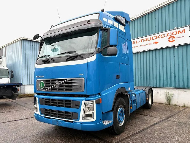 Volvo FH 400 GLOBETROTTER (VIN: 7B446149 / I-SHIFT / ADR-VLG / AIRCONDITIONING / COMPLETE SPOILERSET ON CABIN) - Tractor: foto 1 Volvo FH 400 GLOBETROTTER (VIN: 7B446149 / I-SHIFT / ADR-VLG / AIRCONDITIONING / COMPLETE SPOILERSET ON CABIN) - Tractor: foto 1