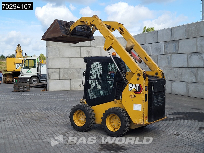 Caterpillar 226 D3 BUCKET + FORKS - Mini carregadeira: foto 5 Caterpillar 226 D3 BUCKET + FORKS - Mini carregadeira: foto 5