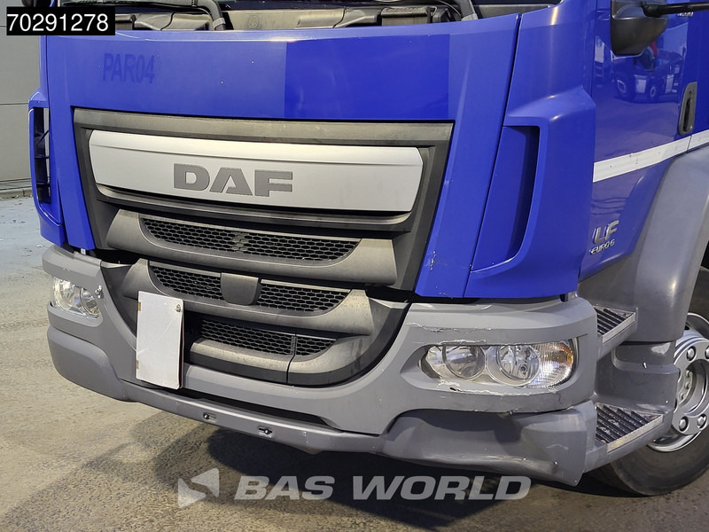 Camião de caixa aberta/ Plataforma, Caminhão grua DAF LF 260 LF 4X2 Hiab 111 B-2 HIDUO Crane Kran Remote control Automatic ACC Euro 6: foto 13