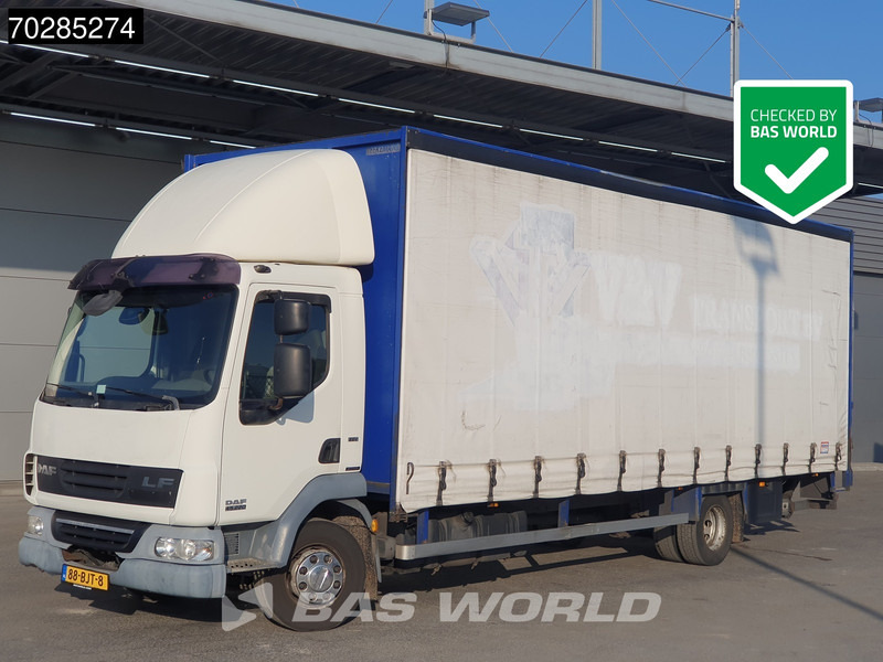 DAF LF45.220 LF 4X2 12tons NL-Truck Automatic 1500kg Ladebordwand EEV - Caminhão com lona: foto 1 DAF LF45.220 LF 4X2 12tons NL-Truck Automatic 1500kg Ladebordwand EEV - Caminhão com lona: foto 1