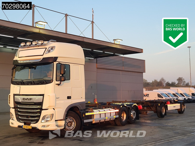 DAF XF 450 XF 6X2 NL-Truck Combi Retarder 2xTanks Lift-axle Standairco ACC Euro 6 - Caminhão transportador de contêineres/ Caixa móvel: foto 1 DAF XF 450 XF 6X2 NL-Truck Combi Retarder 2xTanks Lift-axle Standairco ACC Euro 6 - Caminhão transportador de contêineres/ Caixa móvel: foto 1