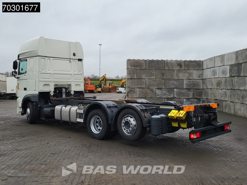 DAF XF 480 6X2 FAN Lift + Steering Axle Retarder Full Air - Caminhão transportador de contêineres/ Caixa móvel: foto 2 DAF XF 480 6X2 FAN Lift + Steering Axle Retarder Full Air - Caminhão transportador de contêineres/ Caixa móvel: foto 2