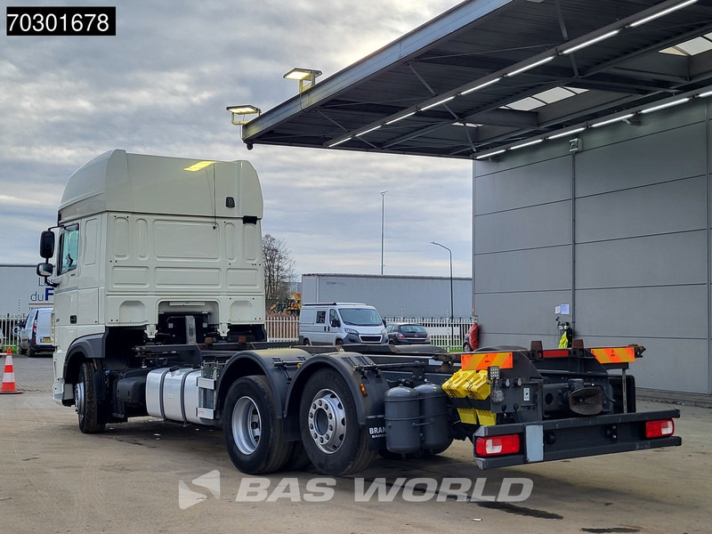 DAF XF 480 6X2 FAN Retarder Lift+Steering Axle Full Air Euro 6 - Caminhão transportador de contêineres/ Caixa móvel: foto 2 DAF XF 480 6X2 FAN Retarder Lift+Steering Axle Full Air Euro 6 - Caminhão transportador de contêineres/ Caixa móvel: foto 2