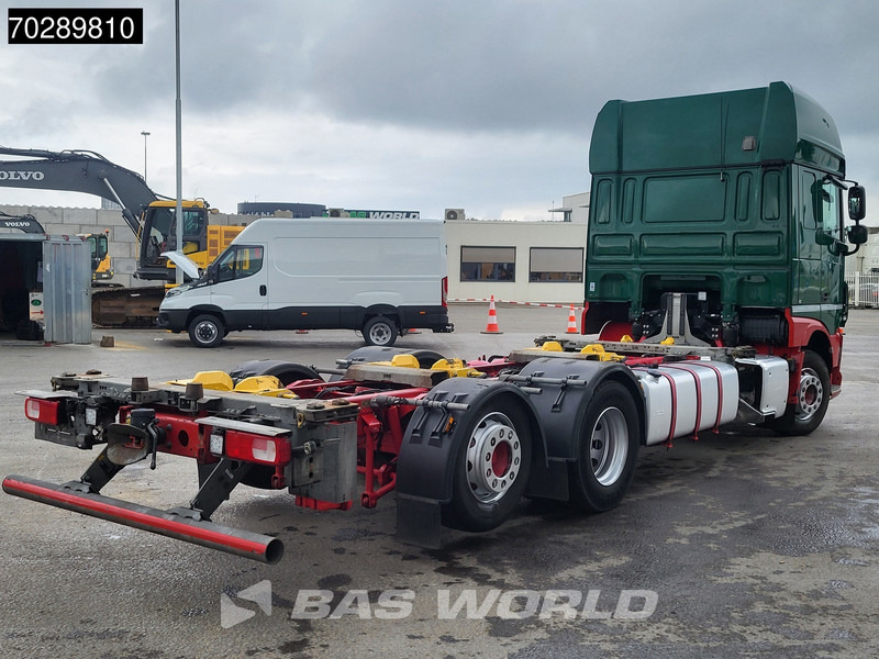 DAF XF 480 6X2 Retarder BDF Lift-Axle Automatic Navi ACC Euro 6 - Caminhão transportador de contêineres/ Caixa móvel: foto 5 DAF XF 480 6X2 Retarder BDF Lift-Axle Automatic Navi ACC Euro 6 - Caminhão transportador de contêineres/ Caixa móvel: foto 5