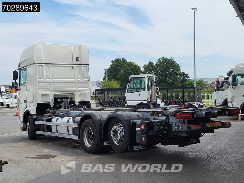 DAF XF 480 XF 6X2 NL-Truck BDF Retarder Liftaxle 2xTanks Automatic ACC Euro 6 - Caminhão transportador de contêineres/ Caixa móvel: foto 2 DAF XF 480 XF 6X2 NL-Truck BDF Retarder Liftaxle 2xTanks Automatic ACC Euro 6 - Caminhão transportador de contêineres/ Caixa móvel: foto 2