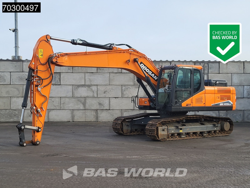 Doosan DX225 LC-7 - Escavadora de rastos: foto 1 Doosan DX225 LC-7 - Escavadora de rastos: foto 1