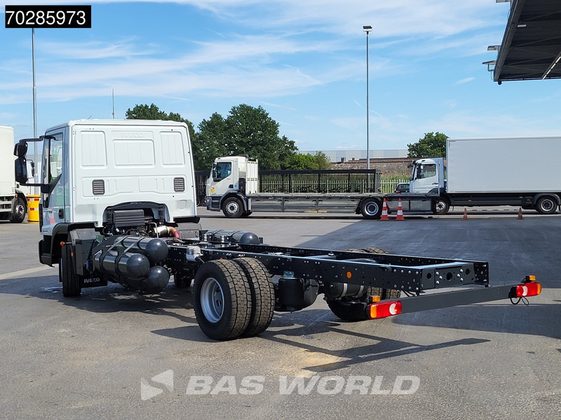 Iveco Eurocargo 120LE210 4X2 NEW 12 tons chassis 6x CNG Tanks Telma Retarder Manual Euro 6 - Caminhão chassi: foto 2 Iveco Eurocargo 120LE210 4X2 NEW 12 tons chassis 6x CNG Tanks Telma Retarder Manual Euro 6 - Caminhão chassi: foto 2